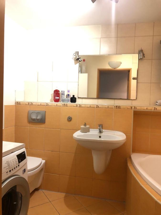 Nice Room, Комната, Pokoj Miedzy Airport Wro A Centrum فروتسواف المظهر الخارجي الصورة